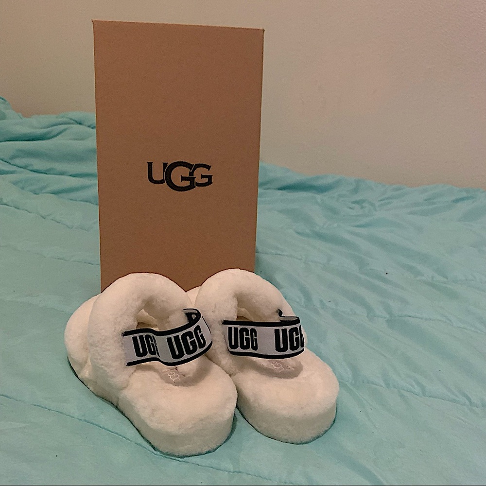 COPY - UGGS slippers/shoes